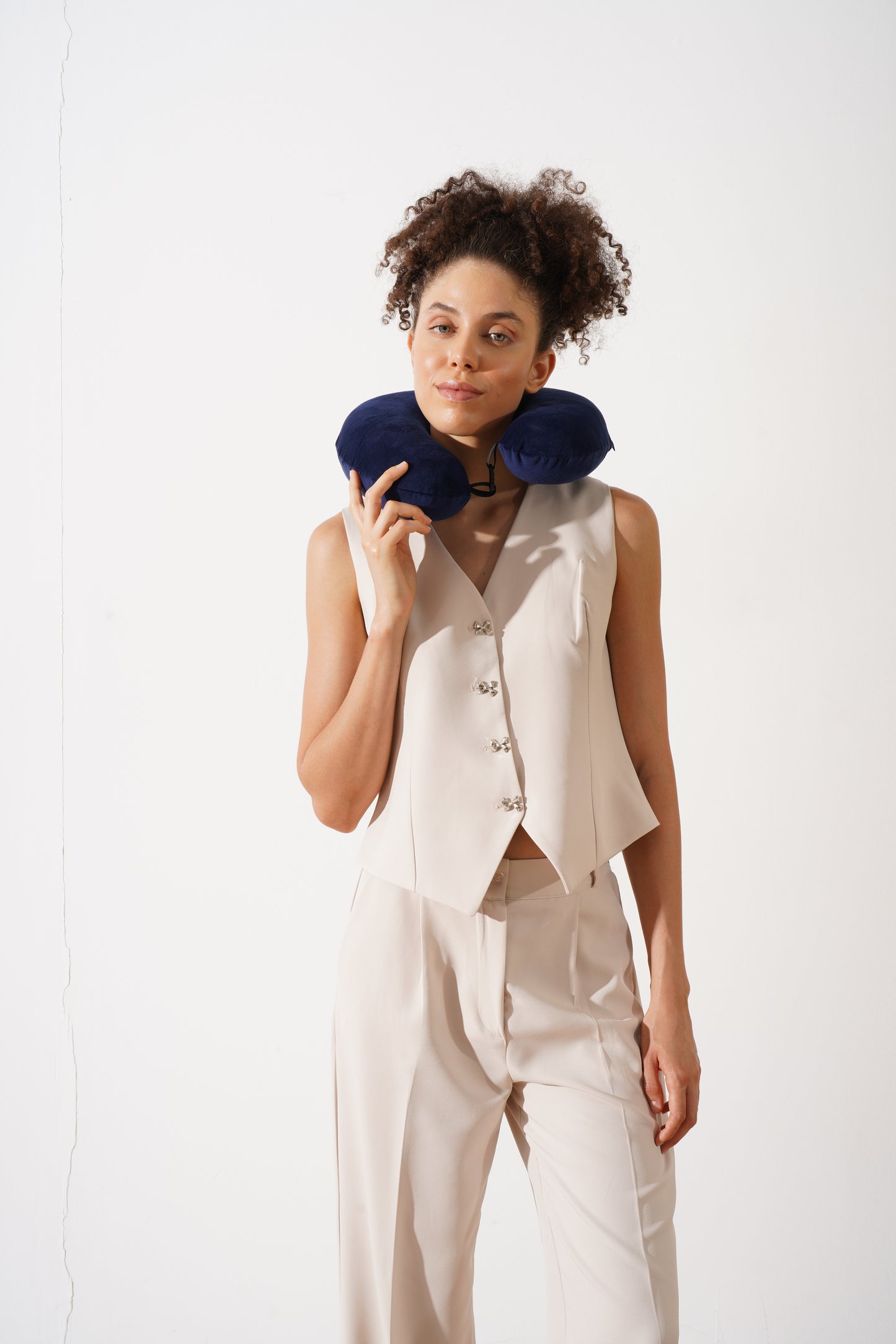 [ORTOPEDİO] Seyahat Yolculuk Yastığı Boyunluk Araç Içi Visco Yastık